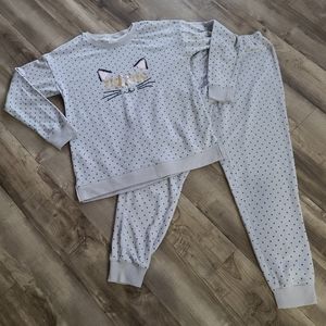 💜 5/$8 Cat PJ set